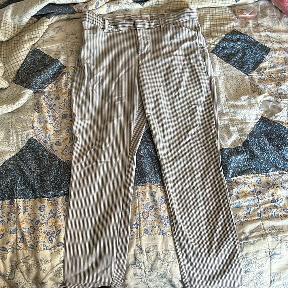 Gap signature skinny crop pants